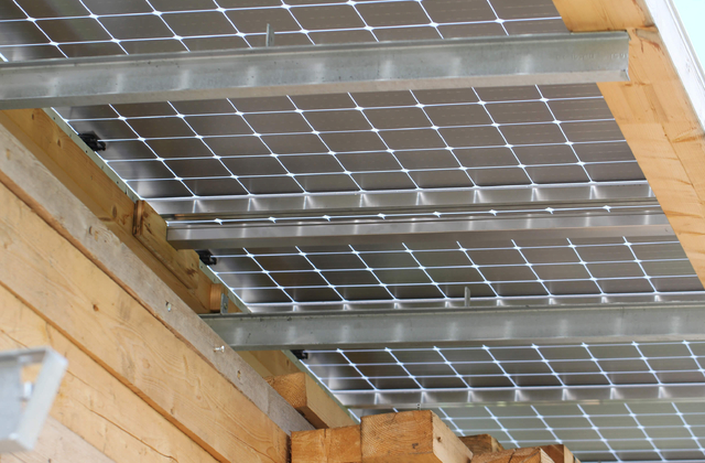 Kragarmregal mit Solardach Tobler AG